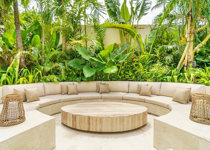 Iconic Arch 6br Beach-club Pool
