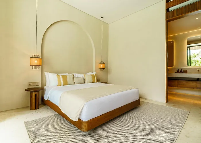 Iconic Arch 6br Beach-club Pool Canggu