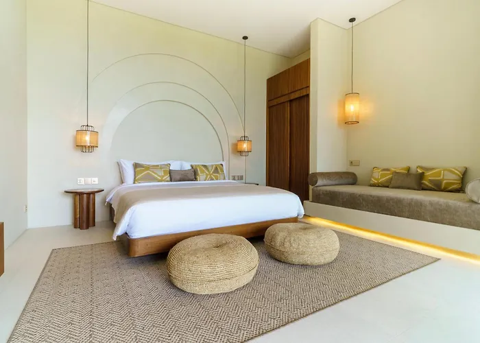 Iconic Arch 6br Beach-club Pool Villa *