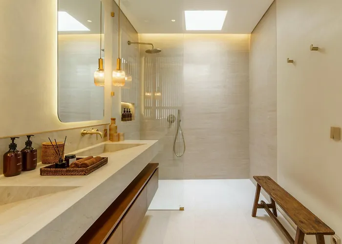 Iconic Arch 6br Beach-club Pool Villa Canggu (Bali)