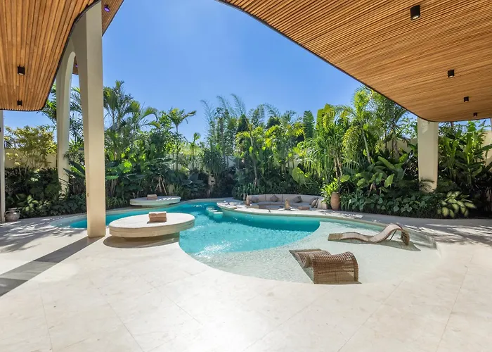 Iconic Arch 6br Beach-club Pool